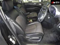 Nissan ELGRAND лот № 30074 оценка 3.5  с аукциона в Японии 5