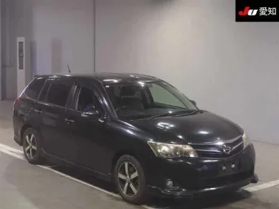 Toyota COROLLA FIELDER  с аукциона в Японии