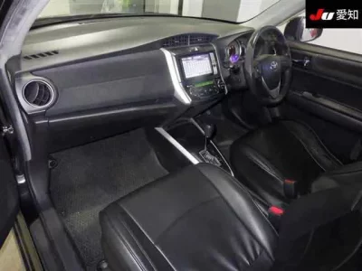 Toyota COROLLA FIELDER  с аукциона в Японии