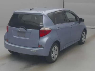 Toyota RACTIS  с аукциона в Японии