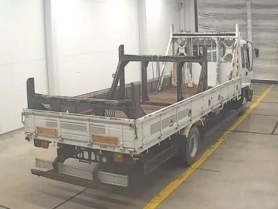 Isuzu FORWARD  с аукциона в Японии