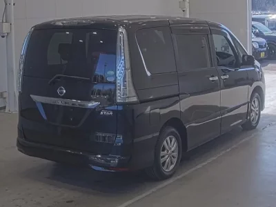 Nissan SERENA  с аукциона в Японии