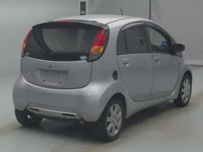 Mitsubishi I  с аукциона в Японии