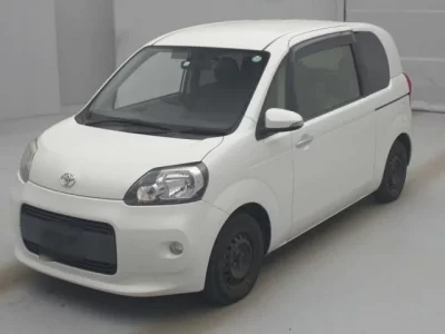 Toyota PORTE  с аукциона в Японии