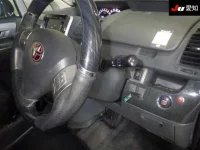 Toyota VOXY лот № 3090 оценка R  с аукциона в Японии 4