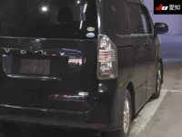 Toyota VOXY лот № 3090 оценка R  с аукциона в Японии 7