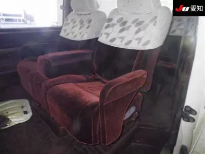 Toyota HIACE  с аукциона в Японии