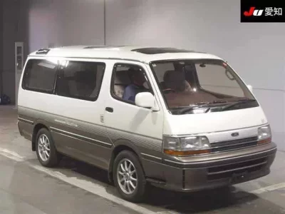 Toyota HIACE  с аукциона в Японии