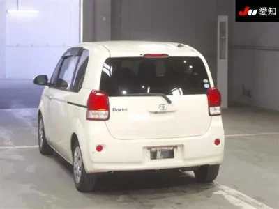 Toyota PORTE  с аукциона в Японии