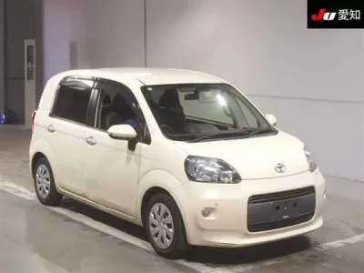 Toyota PORTE  с аукциона в Японии