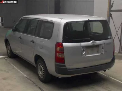 Toyota SUCCEED  с аукциона в Японии