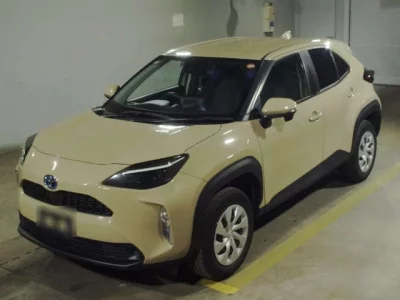 Toyota YARIS CROSS  с аукциона в Японии
