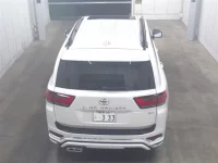 Toyota LAND CRUISER лот № 7050 оценка S  с аукциона в Японии 5