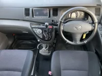 Toyota ISIS лот № 1711 оценка 3.5  с аукциона в Японии 3