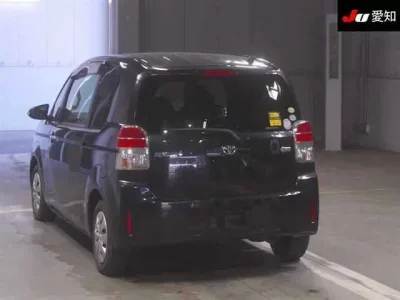 Toyota SPADE  с аукциона в Японии