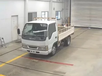Isuzu ELF  с аукциона в Японии