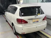 Toyota IPSUM лот № 2010 оценка 3.5  с аукциона в Японии 1