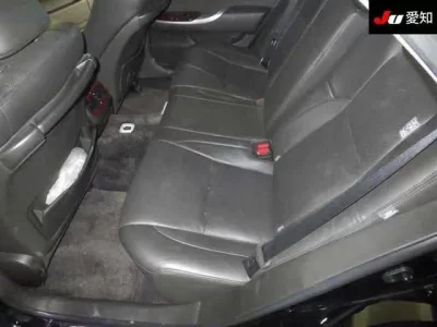 Toyota CROWN  с аукциона в Японии