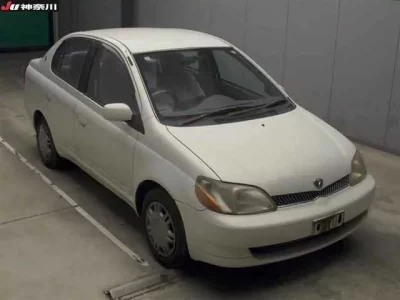 Toyota PLATZ  с аукциона в Японии
