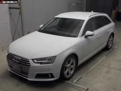 Audi A4  с аукциона в Японии