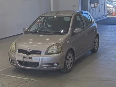Toyota VITZ  с аукциона в Японии