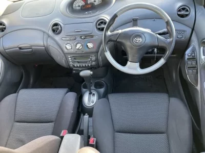 Toyota VITZ  с аукциона в Японии