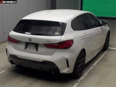 BMW 1-Series  с аукциона в Японии