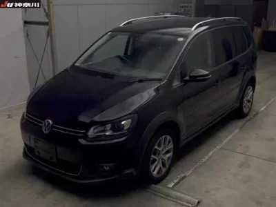Volkswagen GOLF TOURAN  с аукциона в Японии