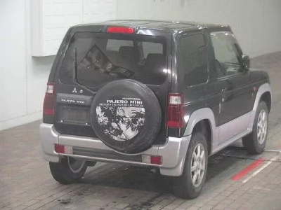 Mitsubishi PAJERO MINI