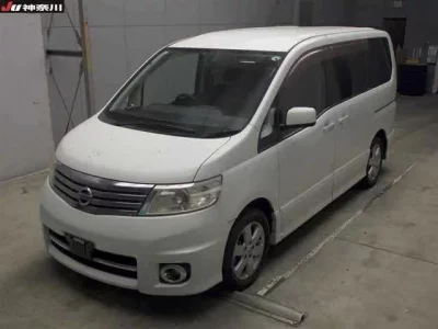 Nissan SERENA  с аукциона в Японии