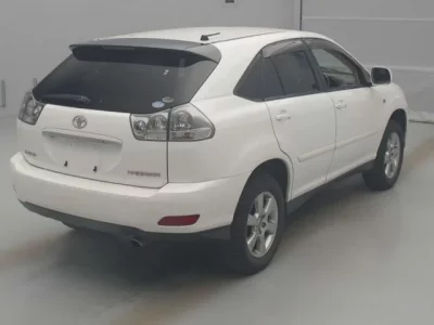 Toyota HARRIER  с аукциона в Японии