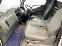 Mitsubishi CANTER лот № 2511 оценка 3  с аукциона в Японии 3