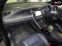 Toyota HARRIER лот № 30170 оценка R  с аукциона в Японии 2