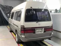 Toyota HIACE лот № 2514 оценка R  с аукциона в Японии 1