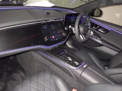 Mercedes-Benz E CLASS  с аукциона в Японии