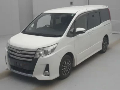 Toyota NOAH  с аукциона в Японии