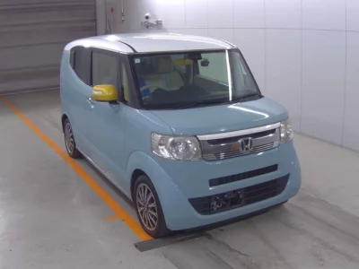 Honda N BOX SLASH