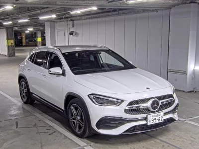 Mercedes-Benz GLA CLASS