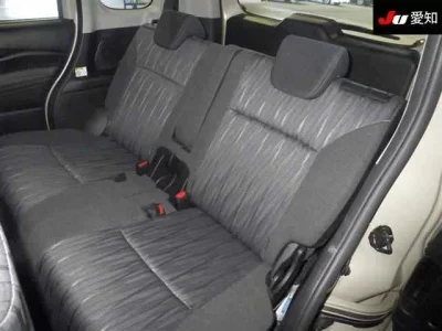 Mitsubishi DELICA D2