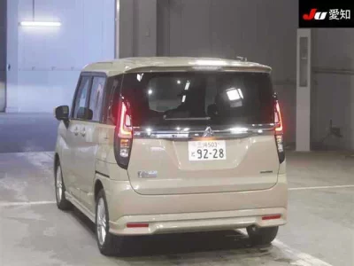 Mitsubishi DELICA D2