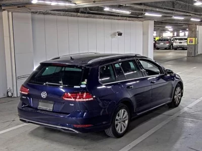 Volkswagen GOLF VARIANT