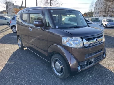 Honda N BOX SLASH