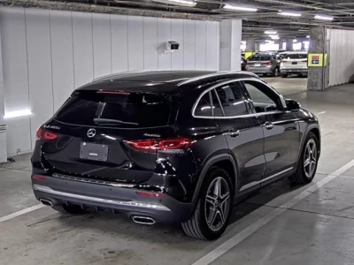 Mercedes-Benz GLA CLASS