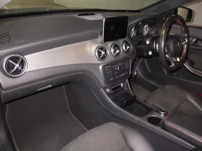 Mercedes-Benz CLA CLASS