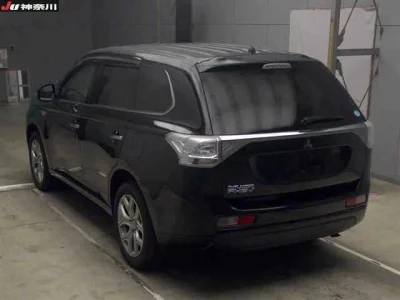 Mitsubishi OUTLANDER PHEV