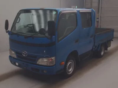 Toyota DYNA  с аукциона в Японии