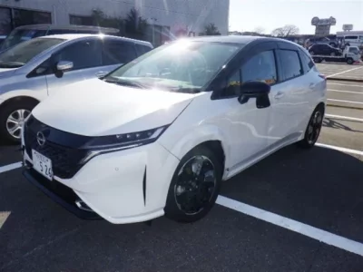 Nissan AURA  с аукциона в Японии