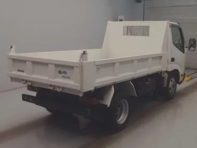 Toyota DYNA  с аукциона в Японии
