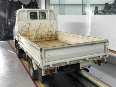 Toyota DYNA  с аукциона в Японии