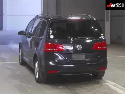 Volkswagen GOLF TOURAN